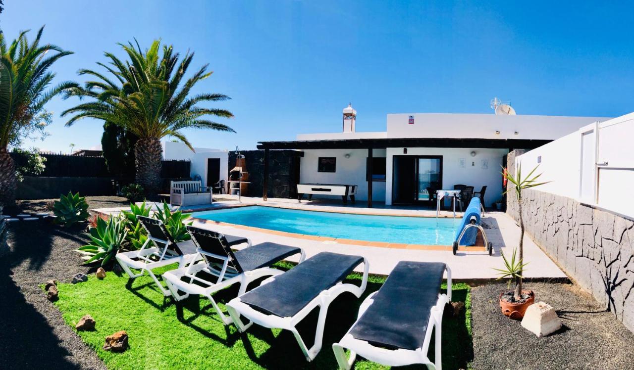 Villa Mariola With Private Pool, Sea View, Sat-tv & Free Wifi *